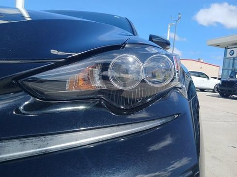 Used 2015 Lexus IS 250 w/ F-Sport Package RWD image 4