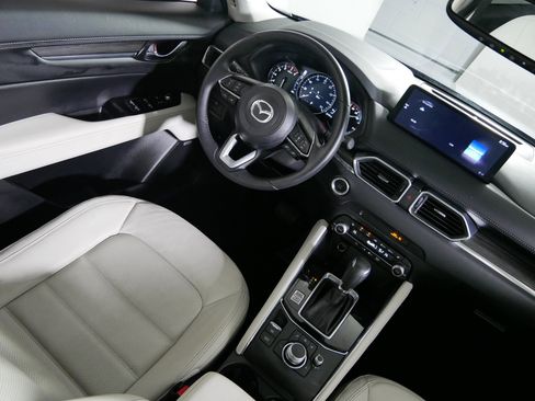 Used 2023 MAZDA CX-5 AWD 2.5 S w/ Premium Package image 9