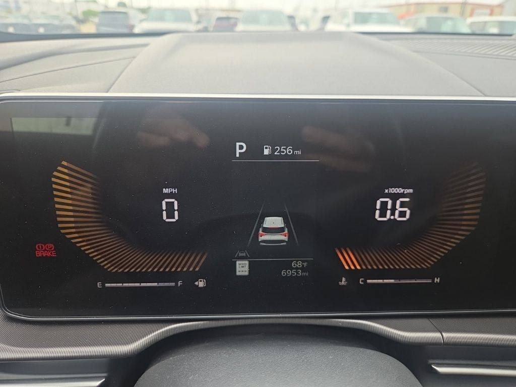 Used 2026 Kia Sportage EX FWD image 16