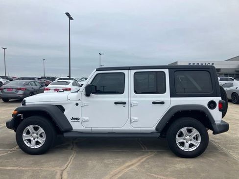 Used 2022 Jeep Wrangler Unlimited Sport AWD/4WD image 4