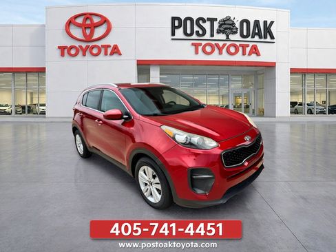 Used 2017 Kia Sportage LX w/ LX Popular Package FWD image 3