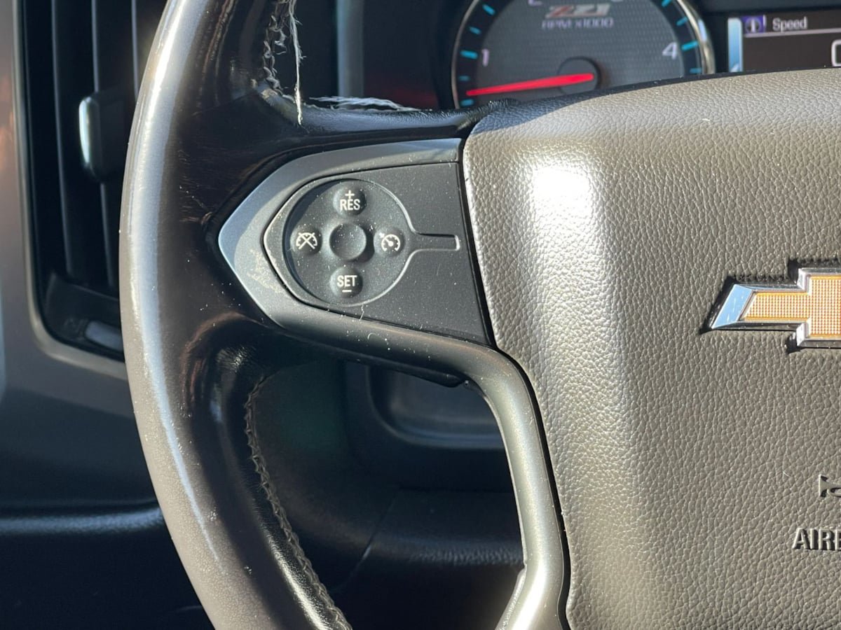 Used 2019 Chevrolet Silverado 2500 LT AWD/4WD image 16