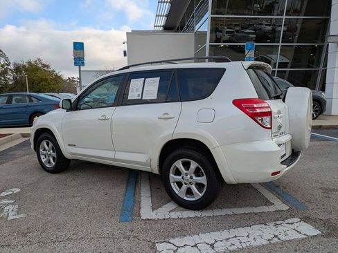Used 2010 Toyota RAV4 Limited image 4