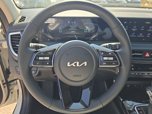New 2026 Kia Seltos S FWD image 28