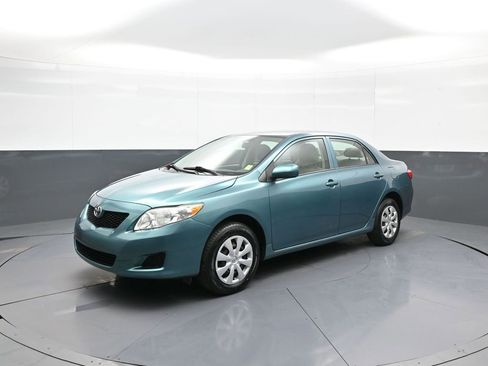 Used 2010 Toyota Corolla LE FWD image 10