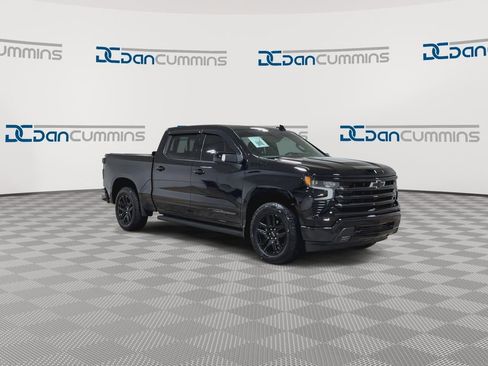 Used 2025 Chevrolet Silverado 1500 High Country w/ Midnight Edition image 3