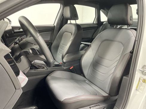 Used 2025 Volkswagen Jetta GLI Autobahn FWD image 11