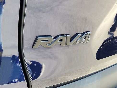 Used 2019 Toyota RAV4 Limited w/ Carpet Mat Package AWD/4WD image 31