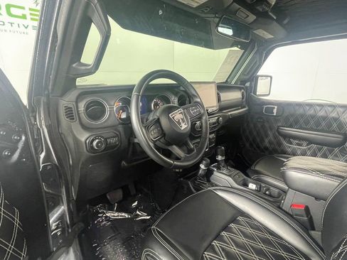 Used 2021 Jeep Wrangler Unlimited Sport image 13