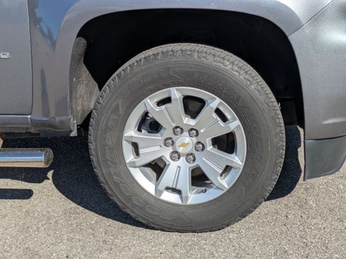 Used 2021 Chevrolet Colorado LT w/ LT Convenience Package image 11