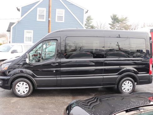 Used 2023 Ford Transit 350 XLT image 2