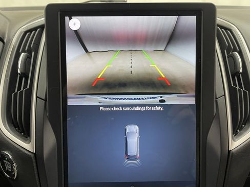 Used 2021 Ford Edge SEL image 25