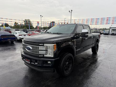 Used 2017 Ford F250 Platinum w/ Platinum Ultimate Package AWD/4WD image 9