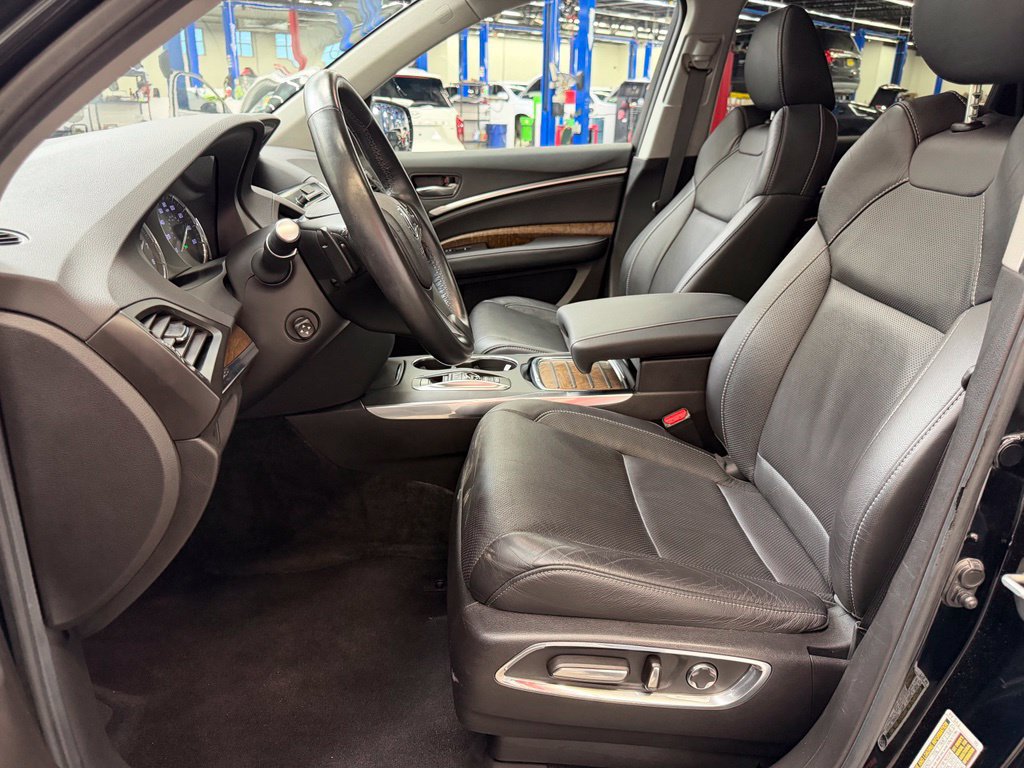 Used 2020 Acura MDX w/ Technology Package AWD/4WD image 20