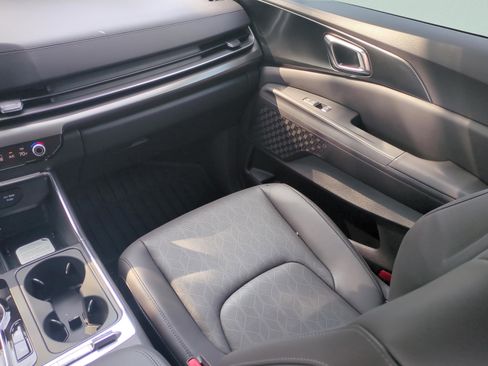 New 2026 Kia Carnival SX Prestige FWD image 13
