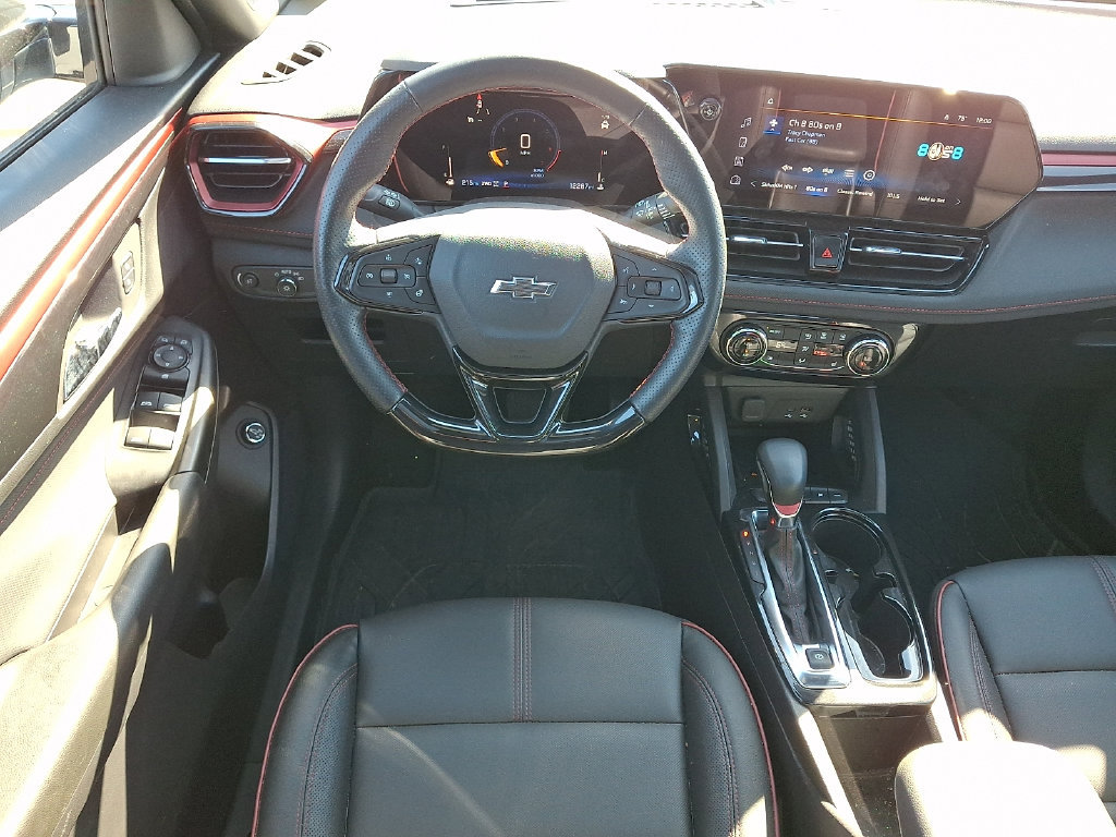 Certified 2024 Chevrolet TrailBlazer RS w/ Convenience Package AWD/4WD image 2