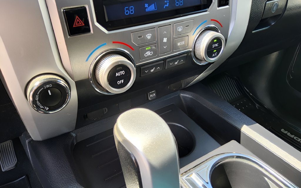 Used 2017 Toyota Tundra Limited AWD/4WD image 12
