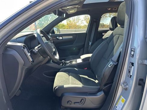 New 2026 Volvo XC40 B5 Ultra w/ Climate Package image 13