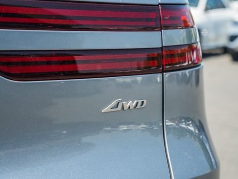 Used 2024 Genesis GV70 2.5T w/ Advanced Package AWD/4WD image 8