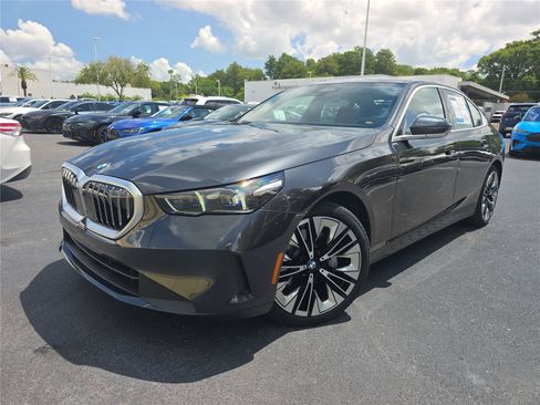 Used 2026 BMW 530i RWD image 25