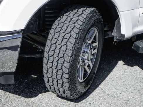 Used 2017 Ford F350 Lariat RWD image 41