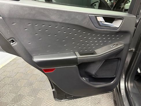 Used 2020 Ford Escape SEL FWD image 41