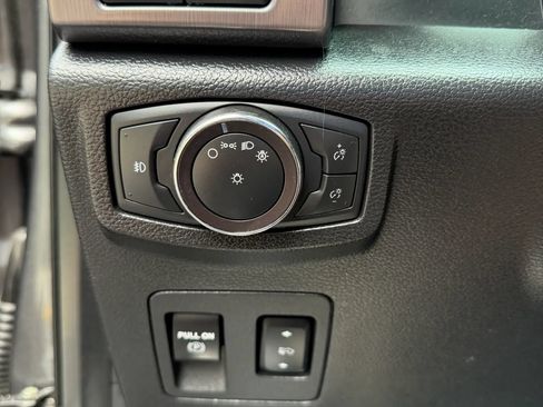 Used 2018 Ford Expedition Platinum AWD/4WD image 26