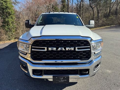 Used 2024 RAM 3500 Big Horn image 3