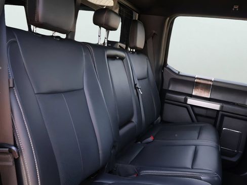 Used 2022 Ford F250 Lariat w/ Lariat Ultimate Package AWD/4WD image 16