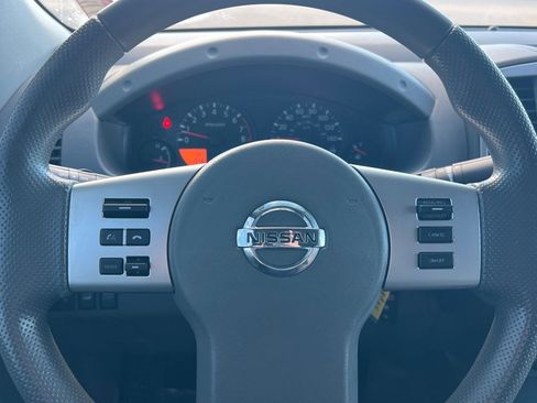 Used 2015 Nissan Frontier SV w/ SV Value Truck Package image 21