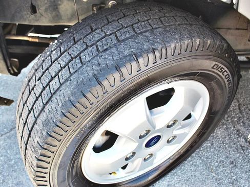 Used 2017 Ford Transit 350 XLT image 35