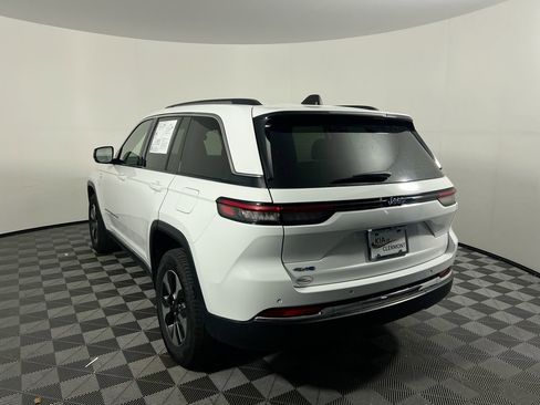 Used 2024 Jeep Grand Cherokee Limited 4xe image 5