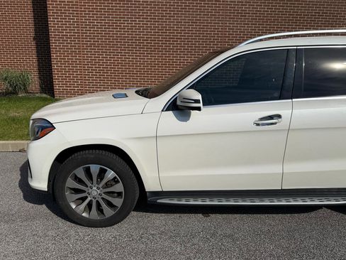 Used 2017 Mercedes-Benz GLS 450 4MATIC image 4