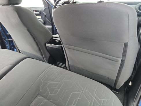 Used 2019 Toyota Tacoma TRD Off-Road w/ Technology Package image 11