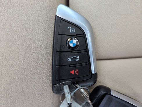 Used 2019 BMW X3 xDrive30i w/ Premium Package image 36