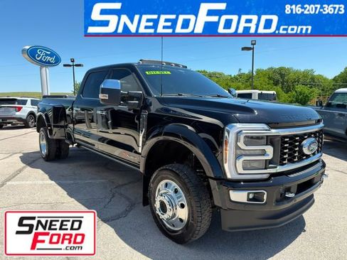 Used 2024 Ford F450 Platinum w/ FX4 Off-Road Package AWD/4WD image 1