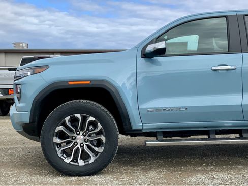 New 2026 GMC Canyon Denali image 10