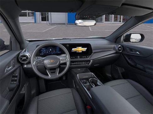 New 2026 Chevrolet Equinox LT w/ Convenience Package II image 15