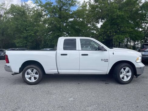 Used 2024 RAM 1500 Classic SLT AWD/4WD image 2