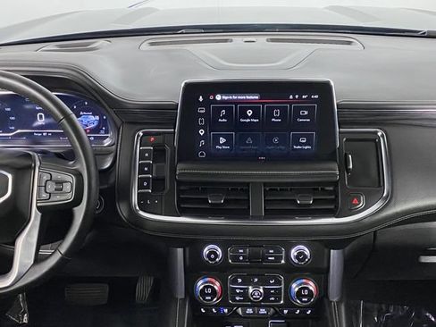 Certified 2024 GMC Yukon SLT w/ SLT Premium Package AWD/4WD image 19