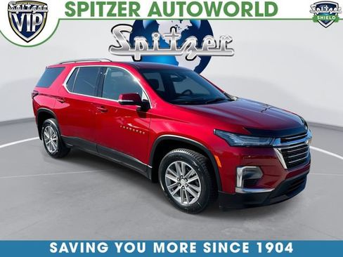 Used 2023 Chevrolet Traverse LT image 1