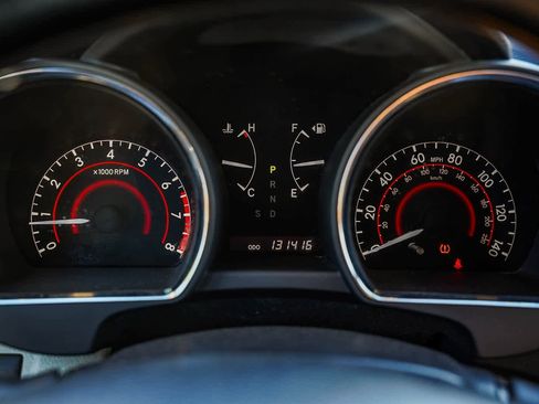 Used 2013 Toyota Highlander Limited image 24