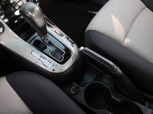 Used 2016 Chevrolet Cruze LS FWD image 35