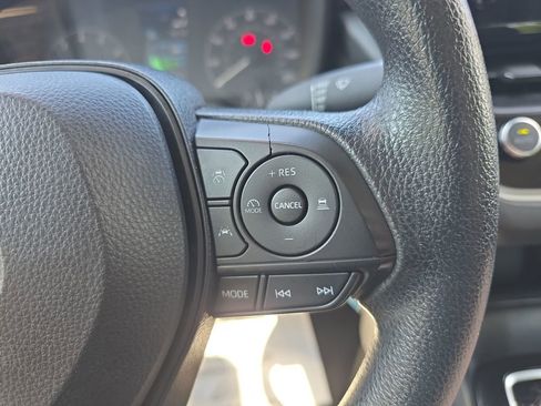 Used 2023 Toyota Corolla LE FWD image 22