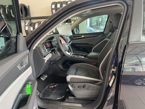 New 2026 Volkswagen Atlas Peak Edition image 22