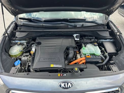 Used 2017 Kia Niro EX FWD image 18