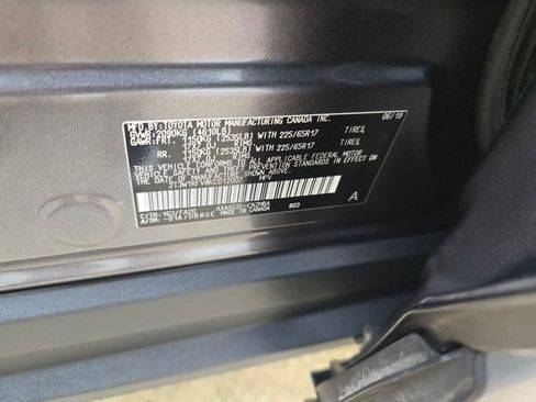 Used 2019 Toyota RAV4 XLE image 21