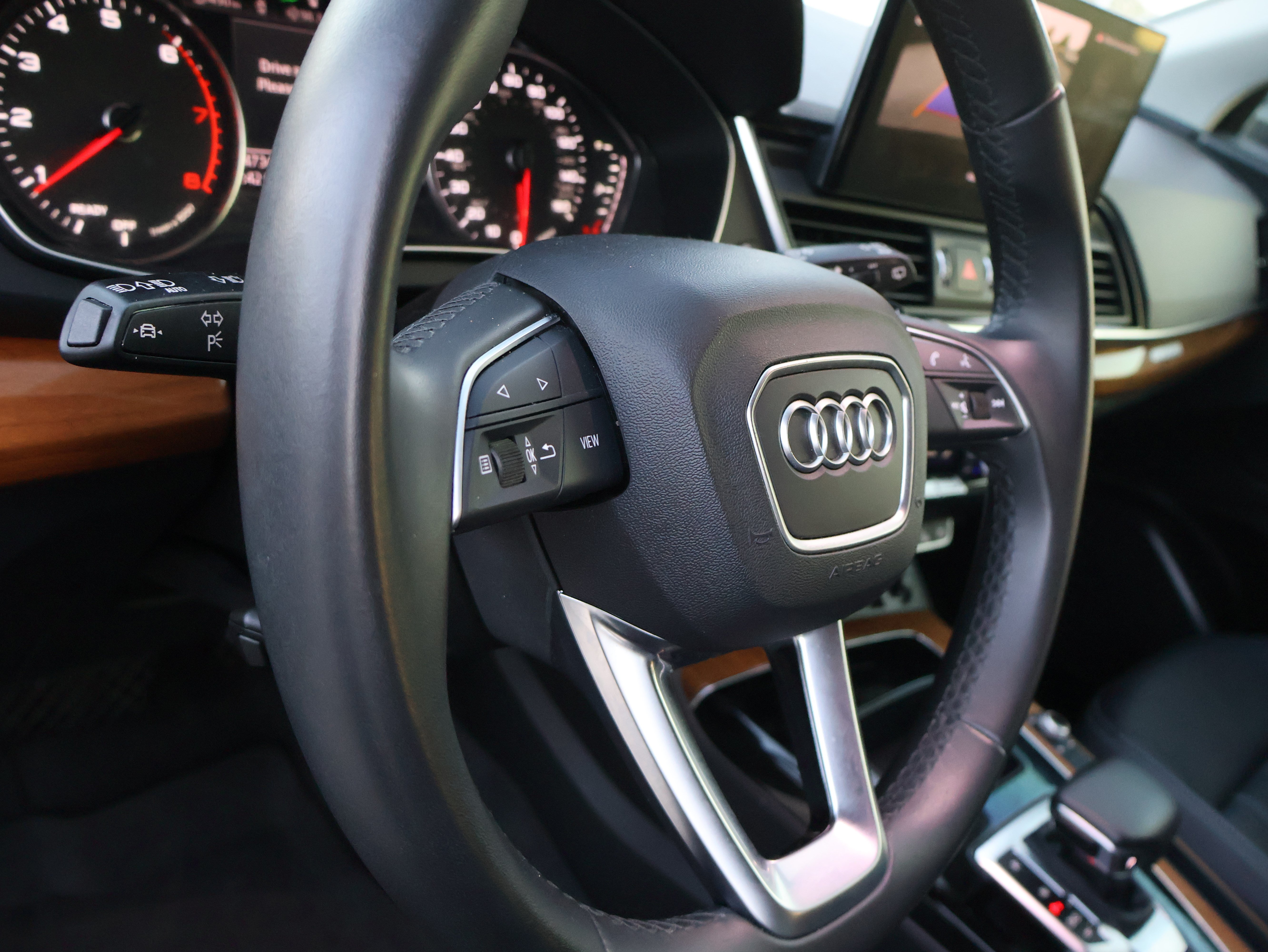 Used 2022 Audi Q5 2.0T Premium w/ Convenience Package AWD/4WD image 21