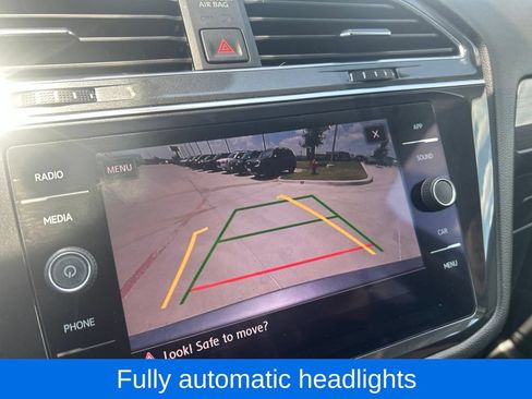 Used 2019 Volkswagen Tiguan SE FWD image 12