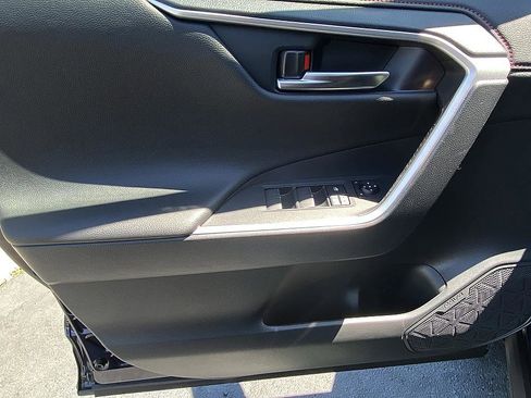 Certified 2025 Toyota RAV4 XSE AWD/4WD image 9